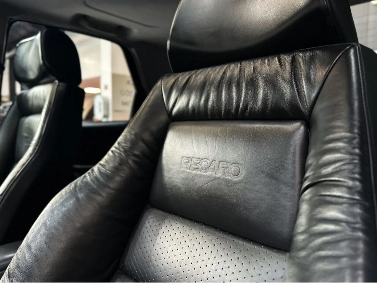 Ford Sierra Saloon, Petrol, 1993, Black