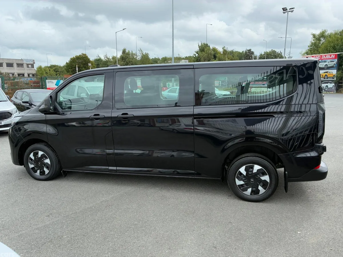 Ford Transit Custom MPV, Petrol Hybrid, 2025, Black