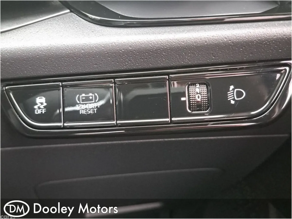 Kia Niro SUV, Petrol Hybrid, 2024, Grey
