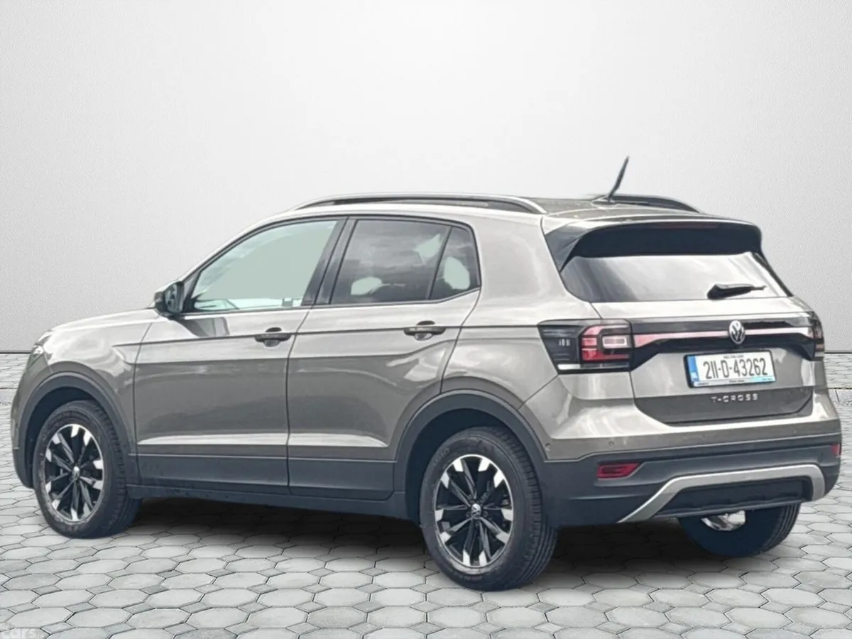 Volkswagen T-Cross Hatchback, Petrol, 2021, Grey