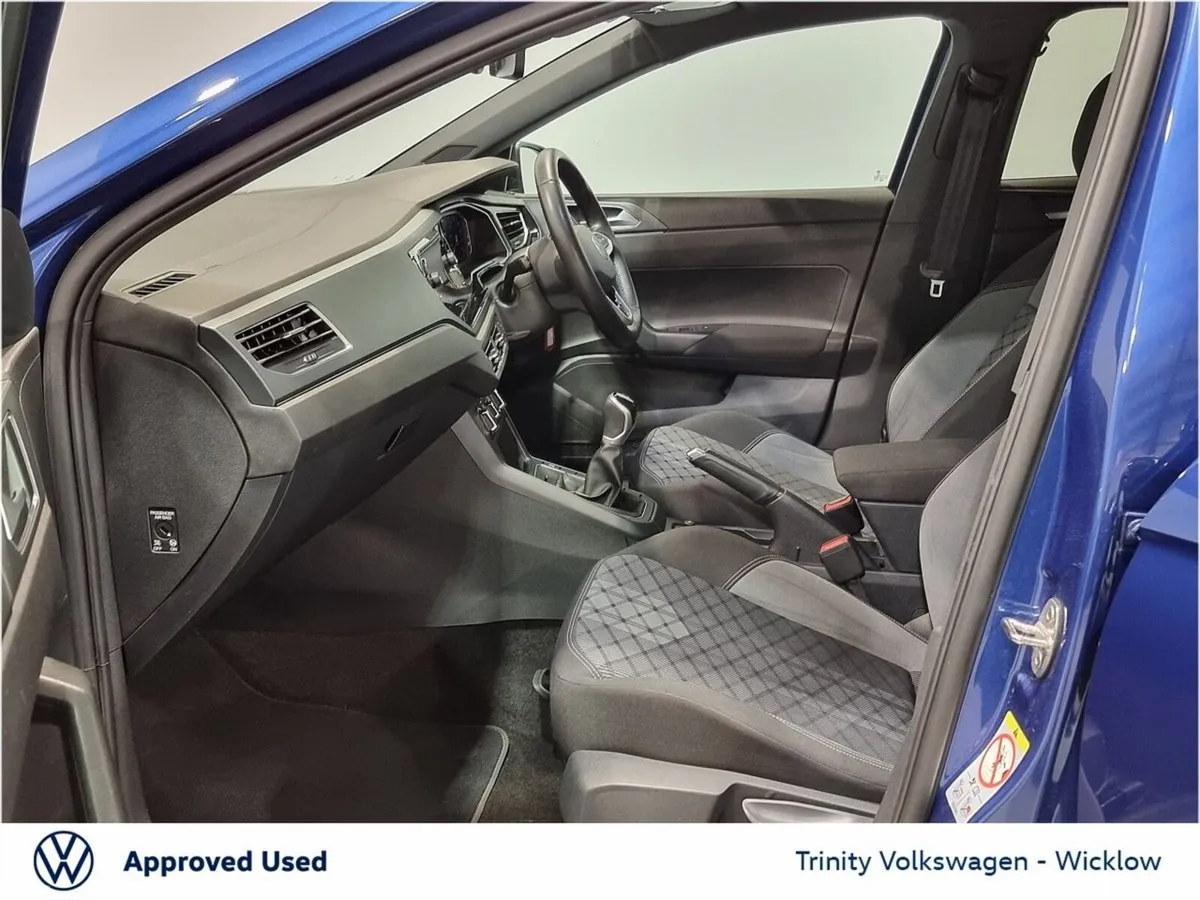 Volkswagen Polo Hatchback, Petrol, 2025, Blue