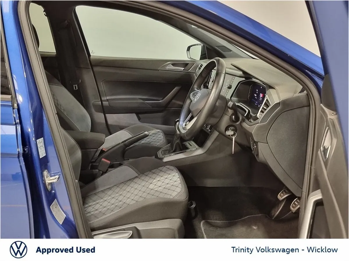 Volkswagen Polo Hatchback, Petrol, 2025, Blue