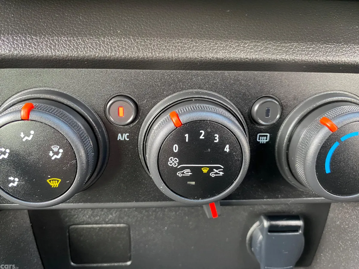 Dacia Sandero Hatchback, Petrol, 2023, Grey