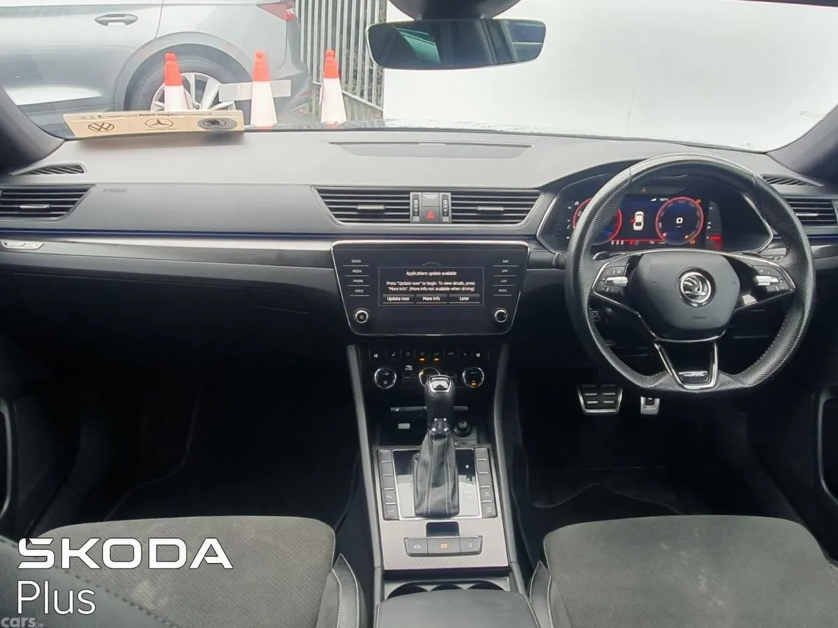 Skoda Superb Saloon, Diesel, 2023, Black