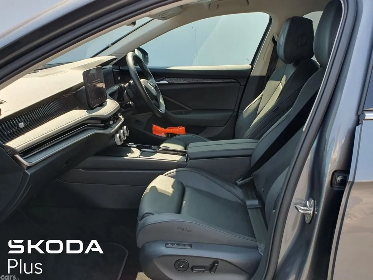 Skoda Superb Saloon, Diesel, 2024, Grey