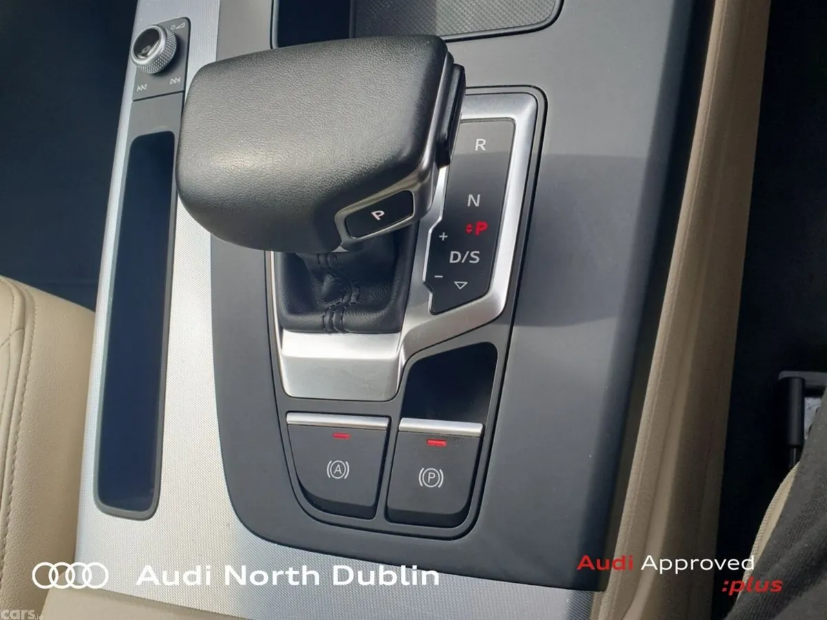 Audi Q5 SUV, Diesel, 2022, Blue