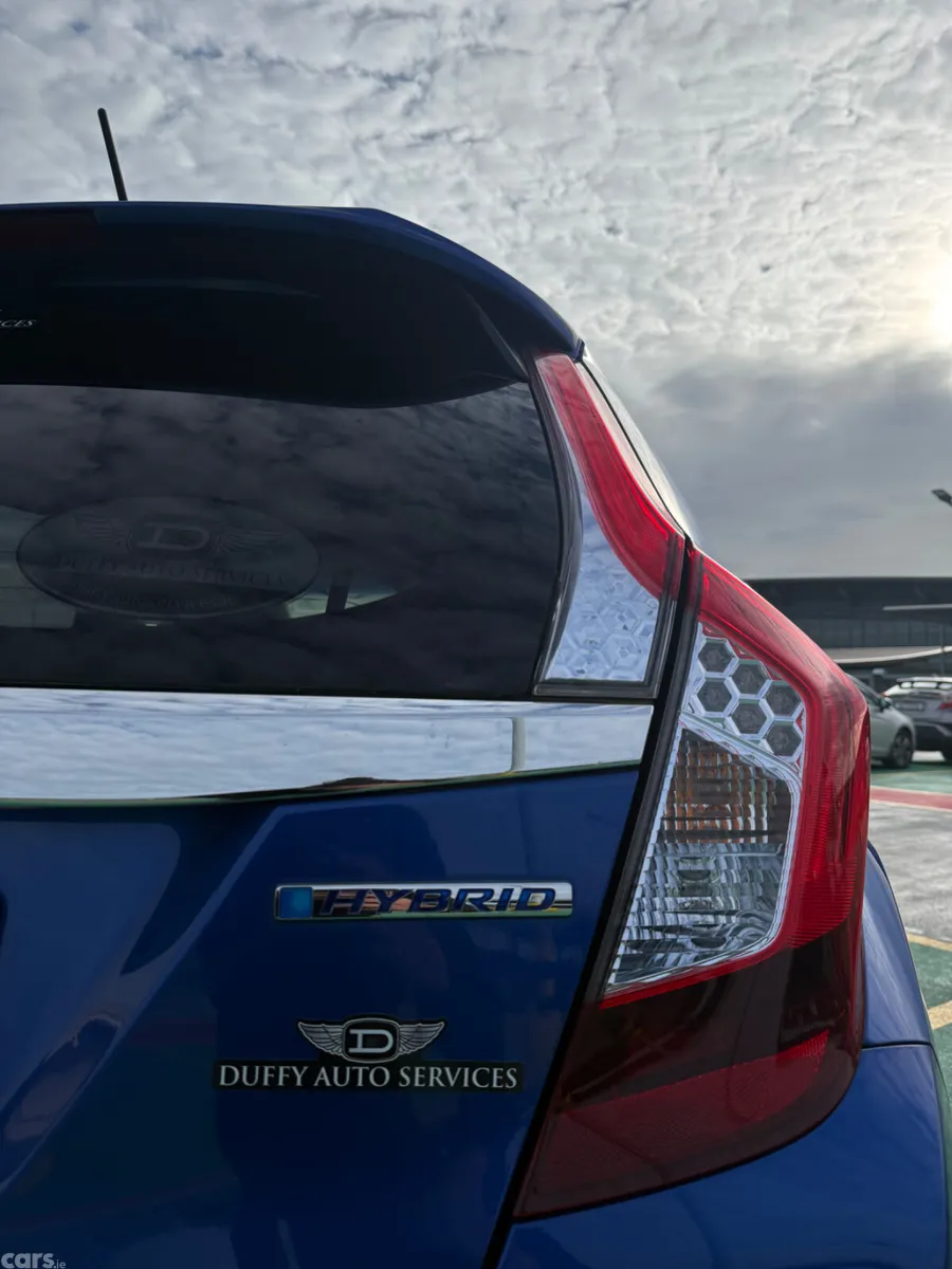 Honda Fit Hatchback, Petrol Hybrid, 2016, Blue