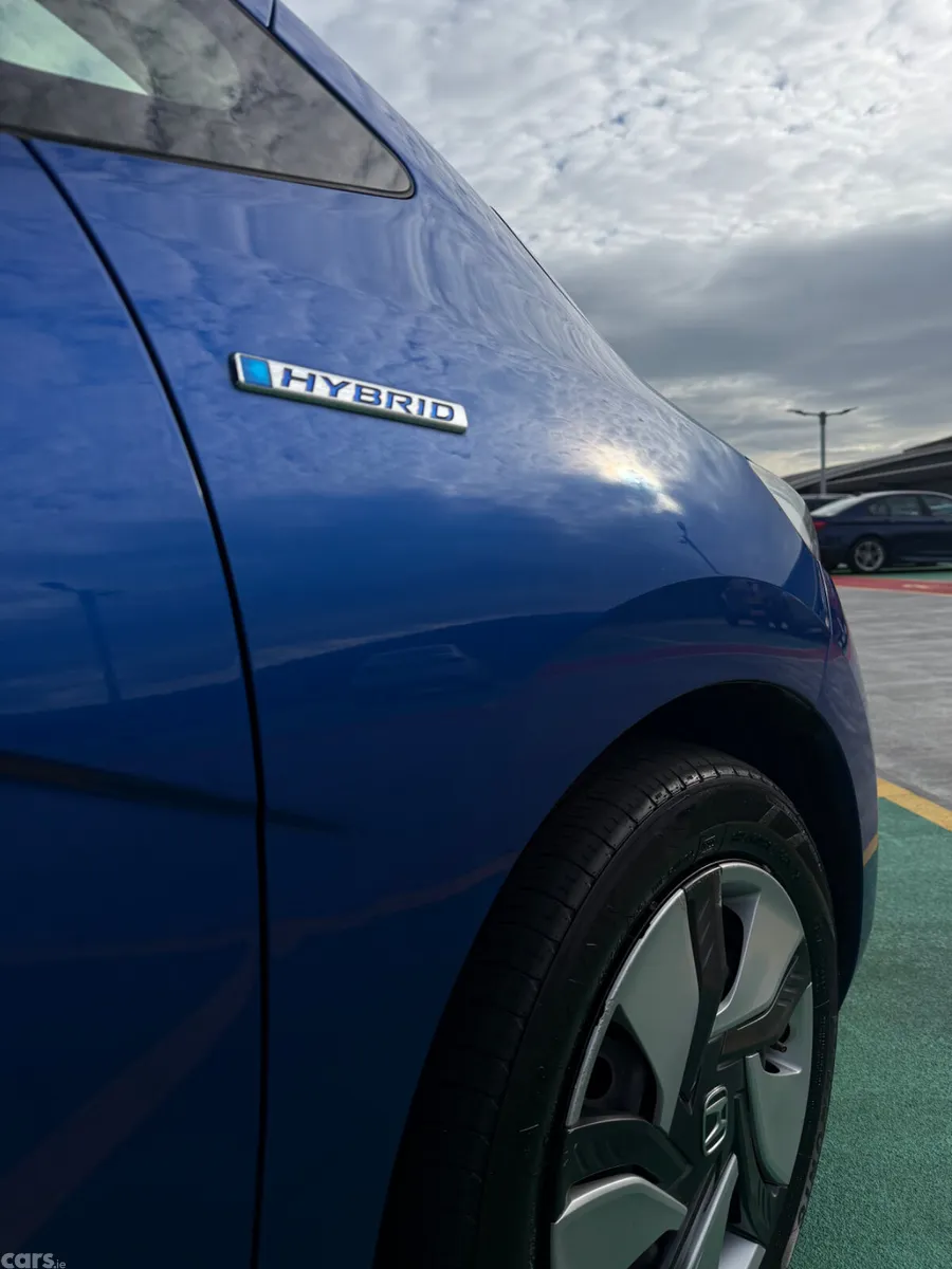 Honda Fit Hatchback, Petrol Hybrid, 2016, Blue