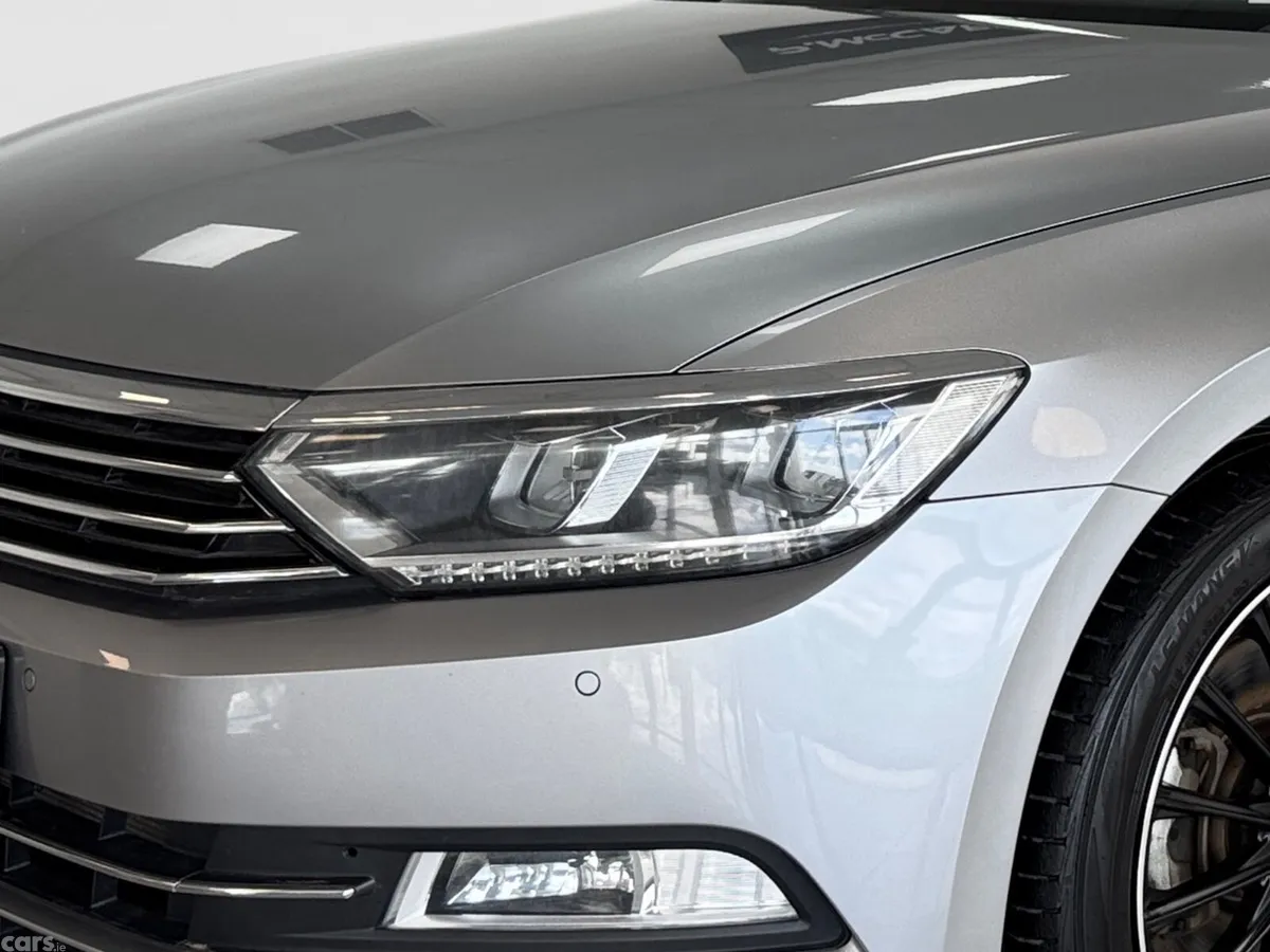 Volkswagen Passat Estate, Diesel, 2018, Silver