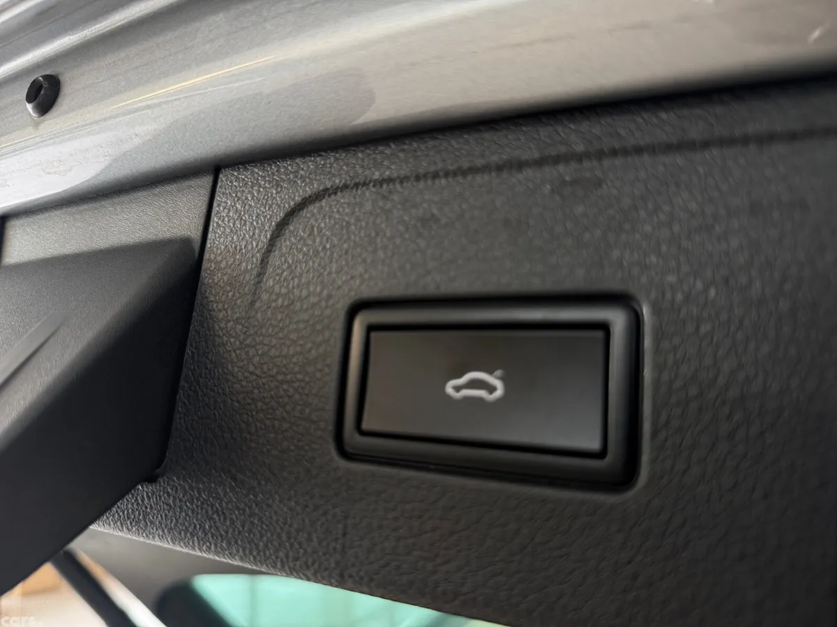 Volkswagen Passat Estate, Diesel, 2018, Silver