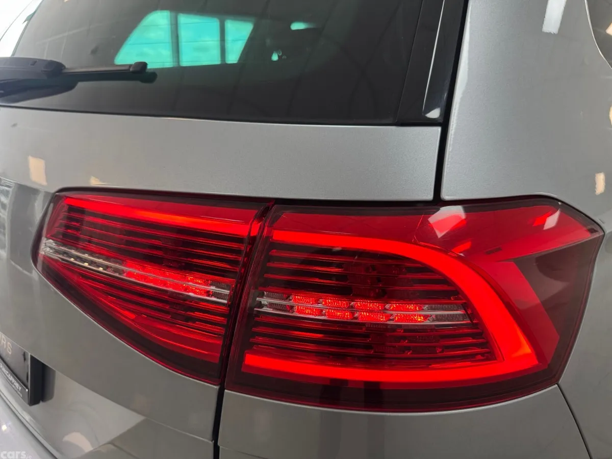 Volkswagen Passat Estate, Diesel, 2018, Silver