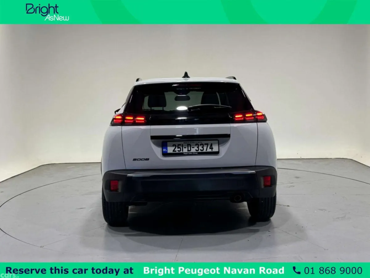 Peugeot 2008 MPV, Petrol, 2025, White