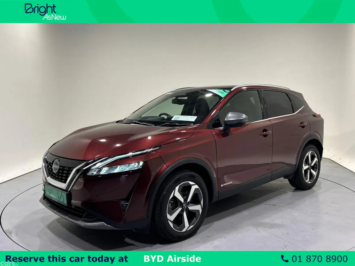 Nissan Qashqai MPV, Petrol, 2023, Red