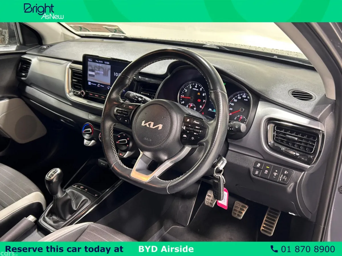 Kia Stonic SUV, Petrol Hybrid, 2022, Grey