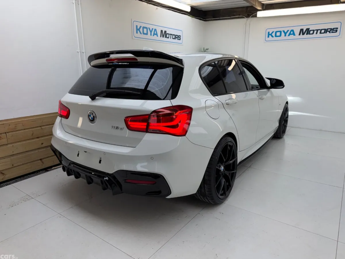 BMW 1-Series Hatchback, Diesel, 2017, White