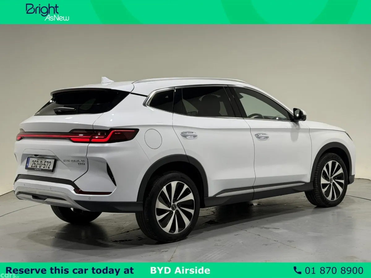 BYD SEAL Hatchback, Petrol Plug-in Hybrid, 2025, White