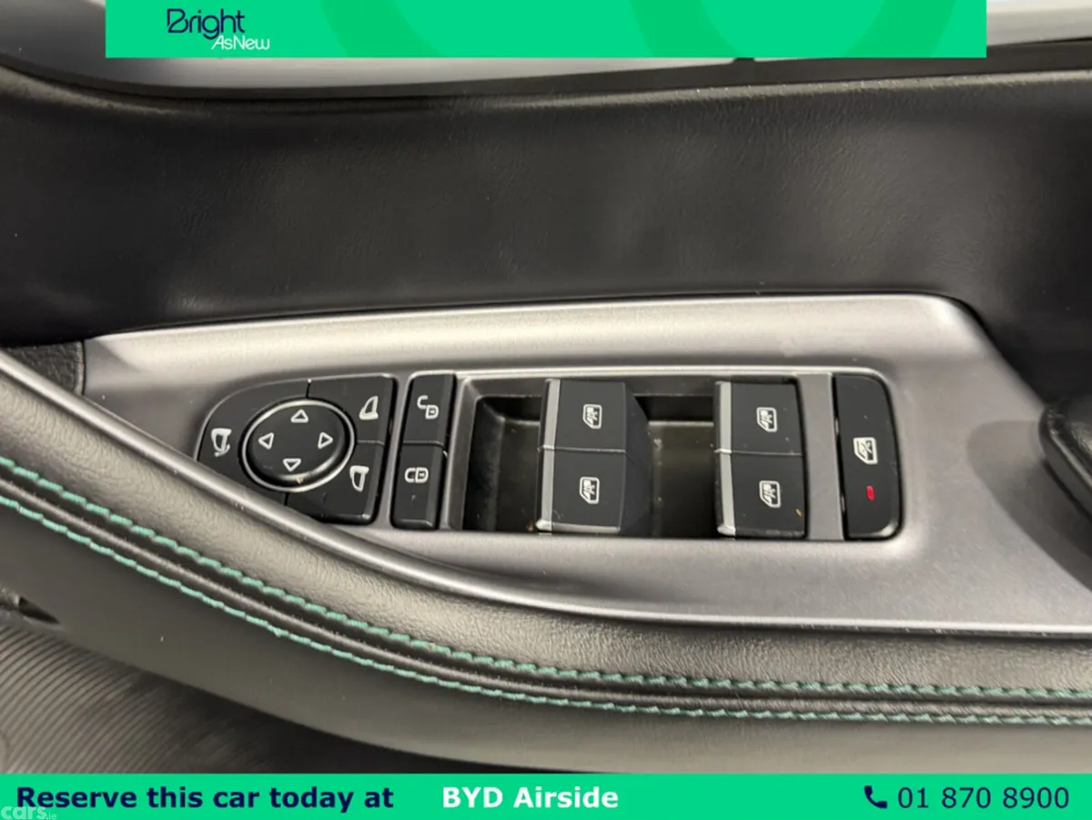 BYD SEAL Hatchback, Petrol Plug-in Hybrid, 2025, White