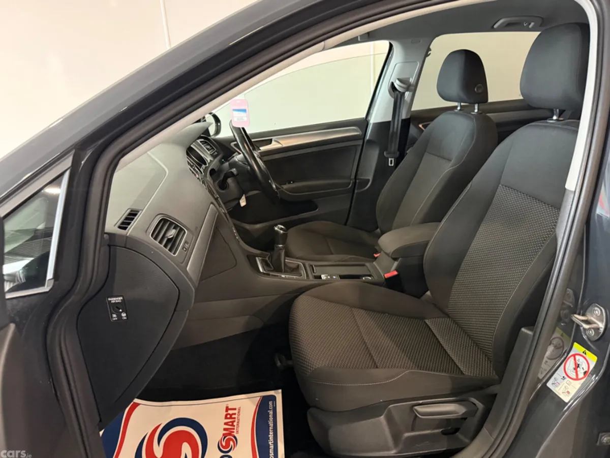 Volkswagen Golf Hatchback, Petrol, 2021, Grey