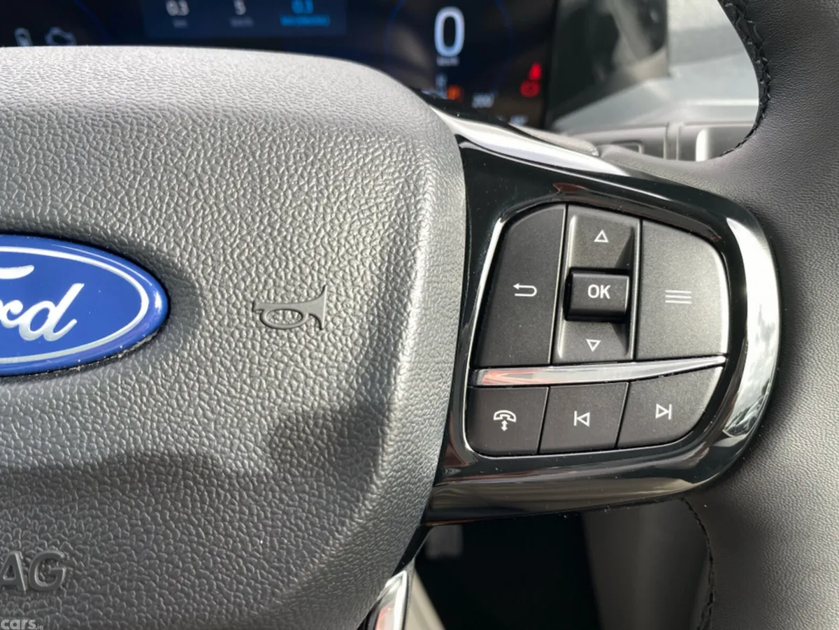 Ford Tourneo Custom Van, Petrol Plug-in Hybrid, 2026, Grey