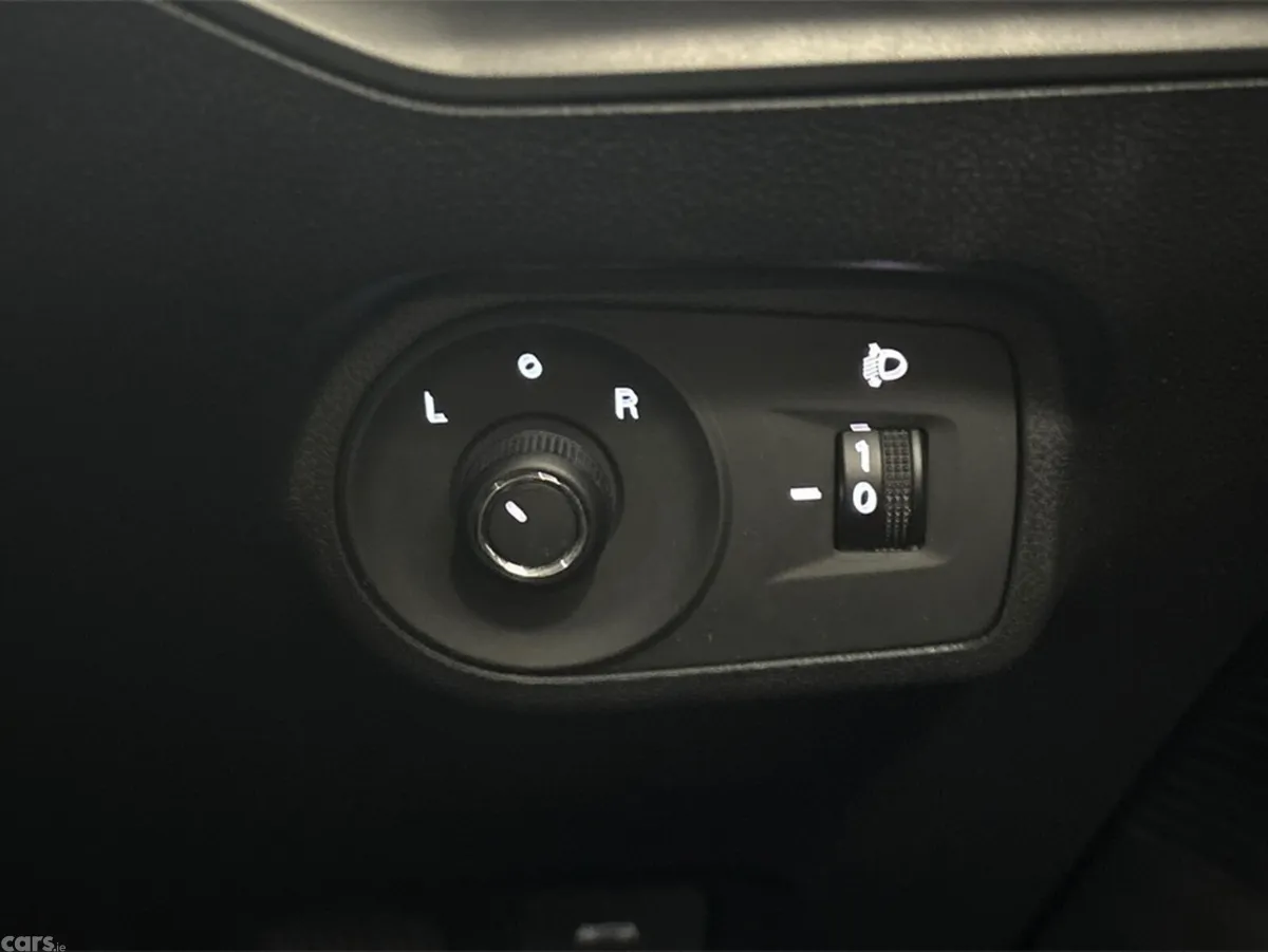 MG 4 Hatchback, Electric, 2023, Red