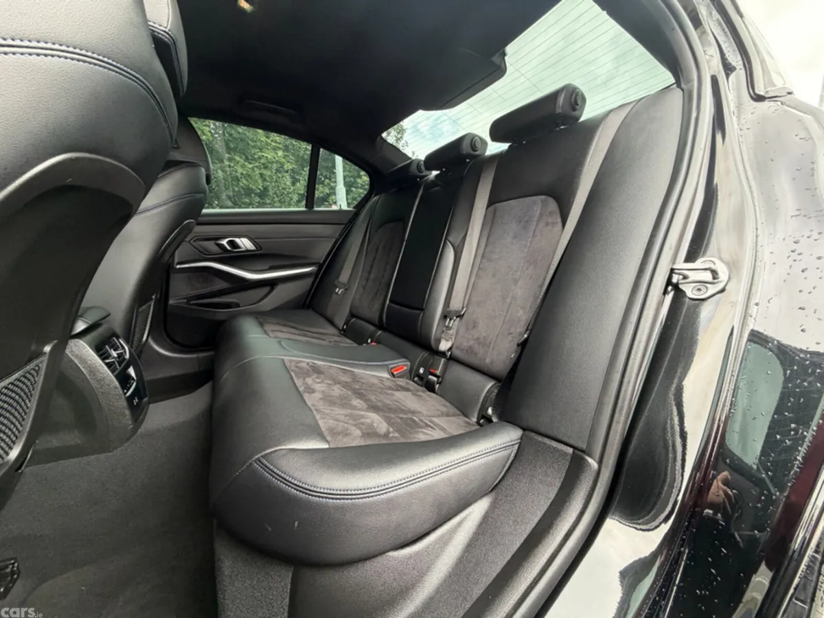 BMW 3-Series Saloon, Petrol Plug-in Hybrid, 2023, Black
