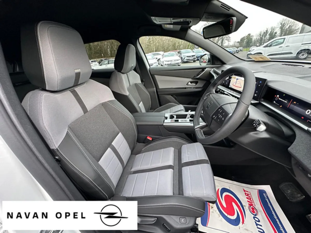 Opel Grandland SUV, Petrol Hybrid, 2027, White