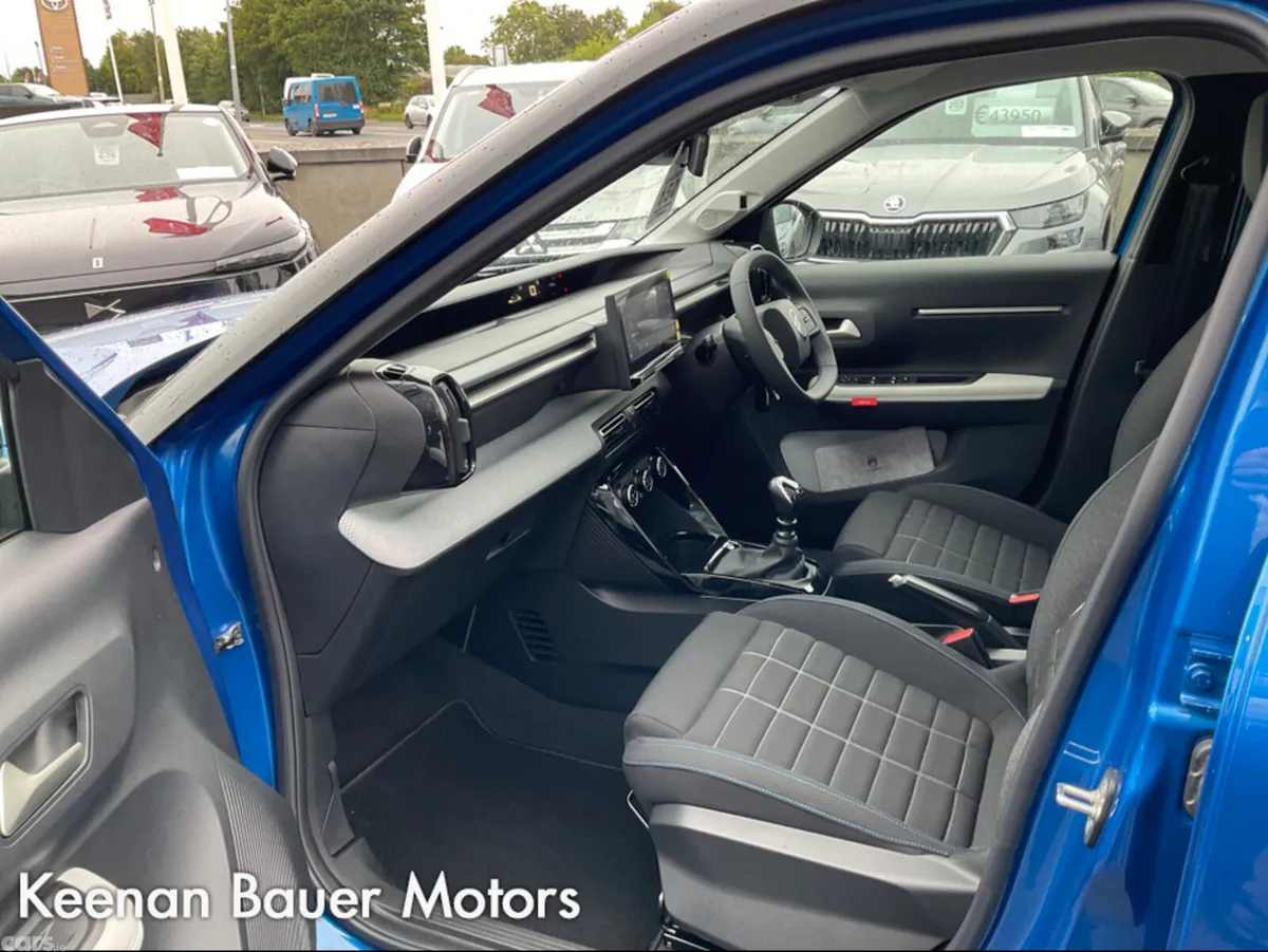 Citroen C3 Hatchback, Petrol, 2026, Blue