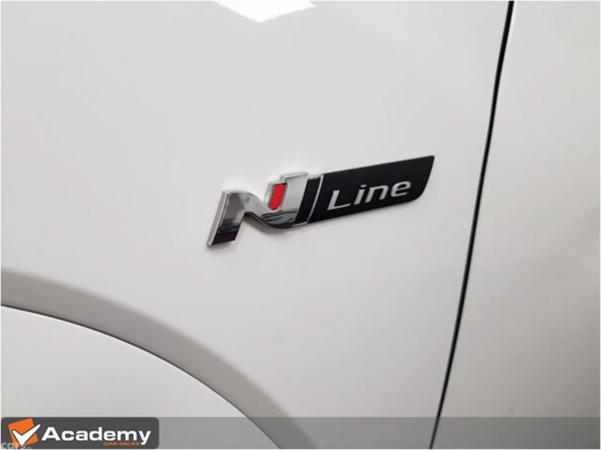 Hyundai KONA MPV, Petrol, 2023, White