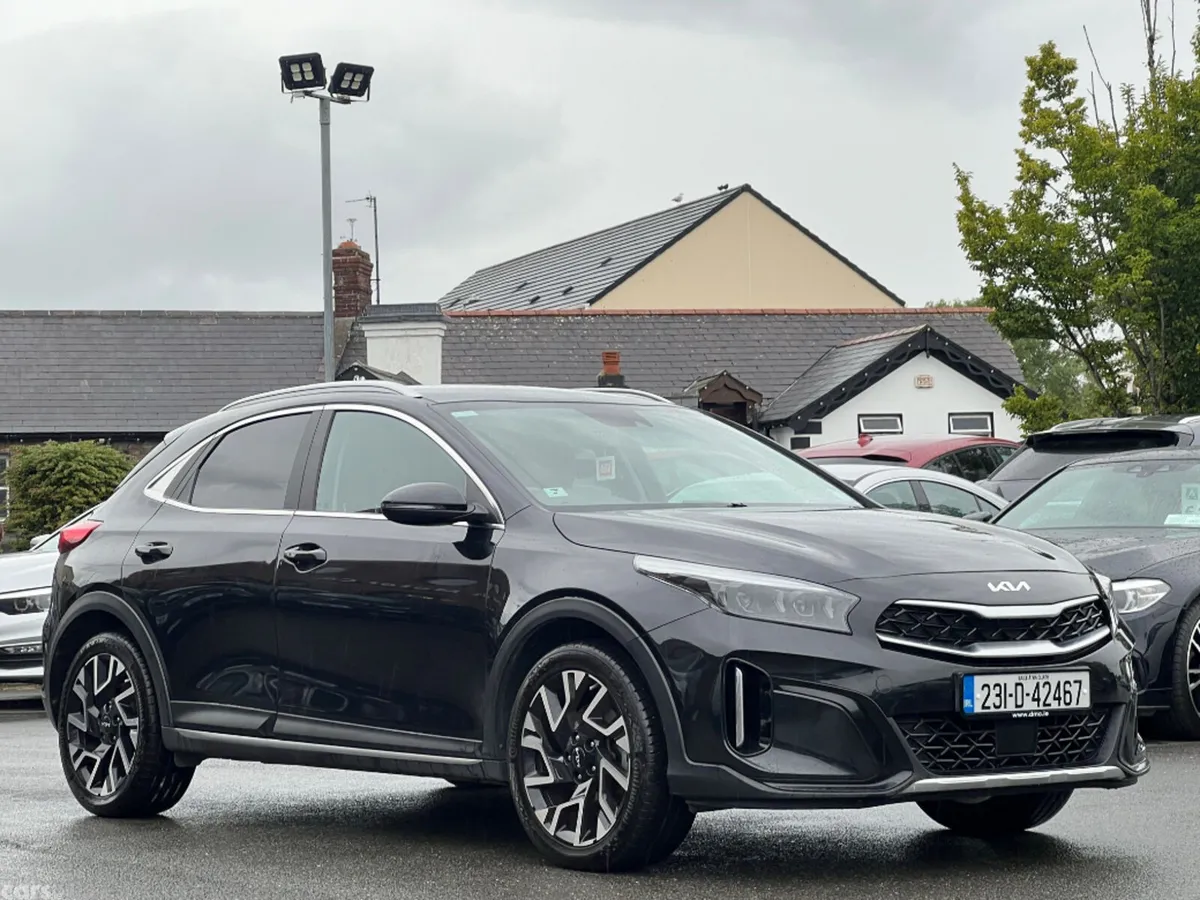 Kia XCeed Hatchback, Petrol Plug-in Hybrid, 2023, Black