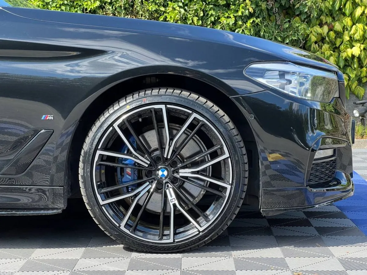 BMW 5-Series Saloon, Petrol Plug-in Hybrid, 2019, Black