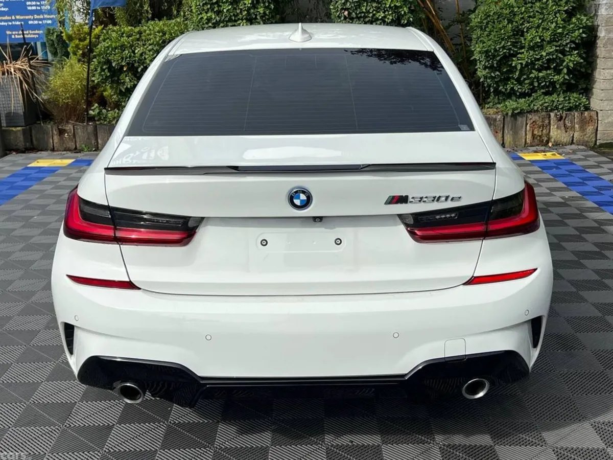 BMW 3-Series Saloon, Petrol Plug-in Hybrid, 2022, White