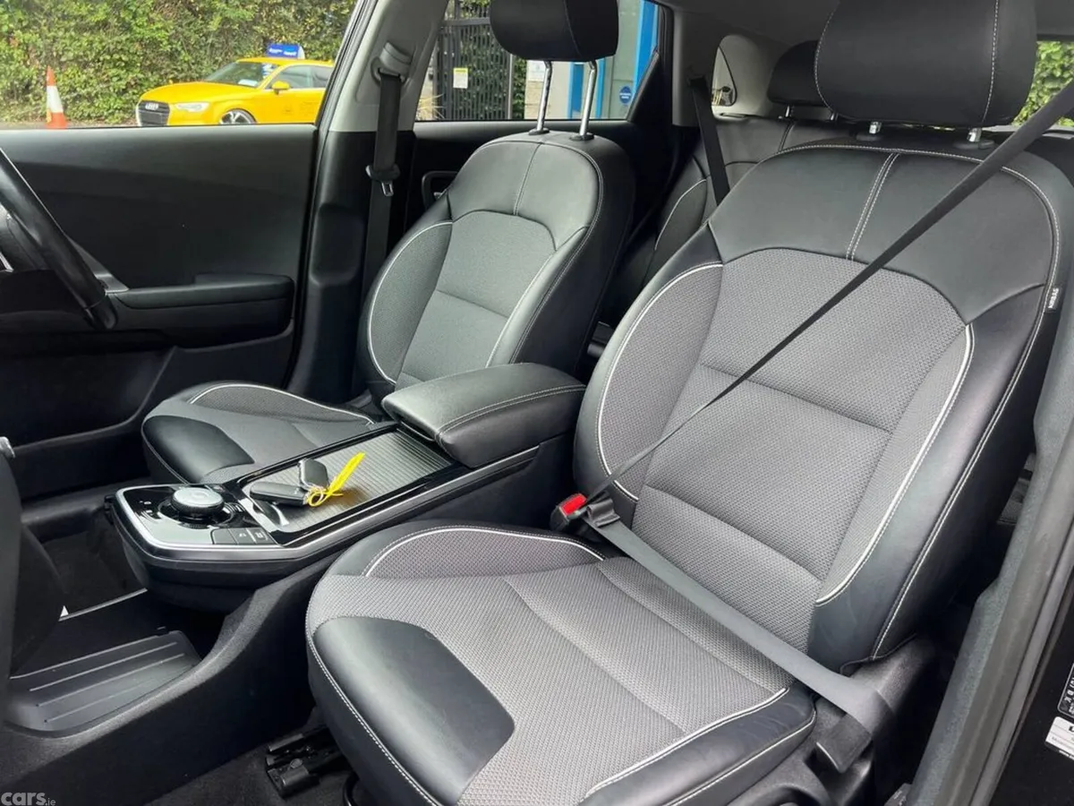 Kia e-Niro SUV, Electric, 2022, Black