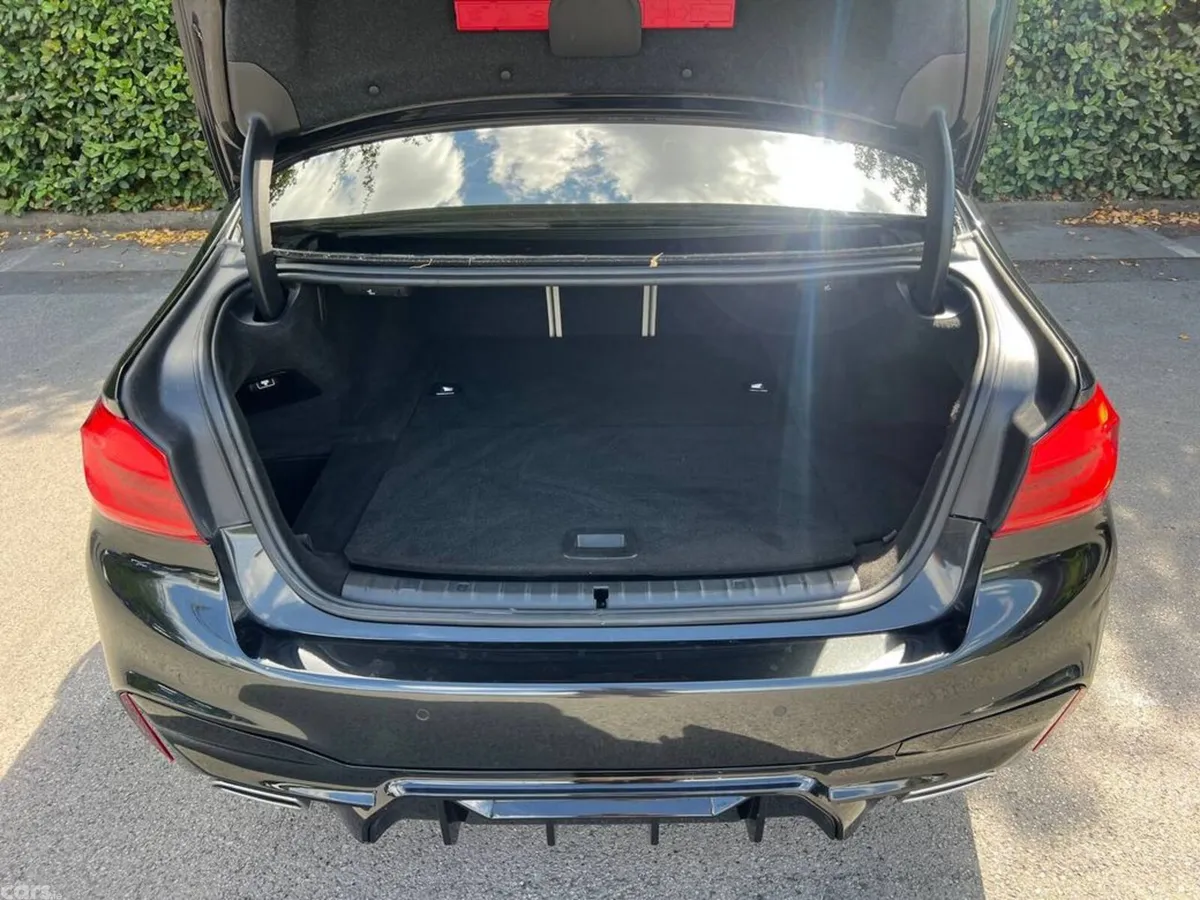 BMW 5-Series Saloon, Petrol Plug-in Hybrid, 2019, Black