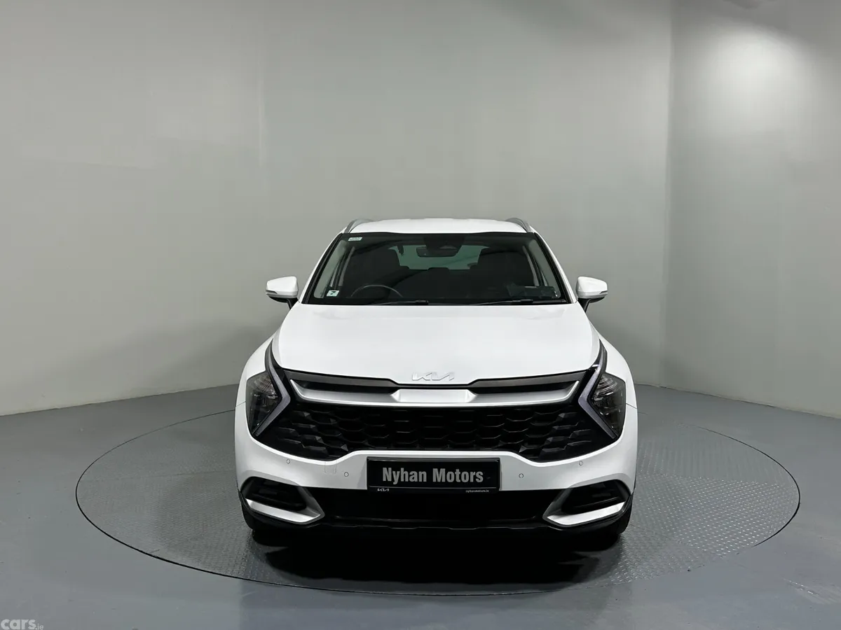 Kia Sportage SUV, Petrol Plug-in Hybrid, 2023, White