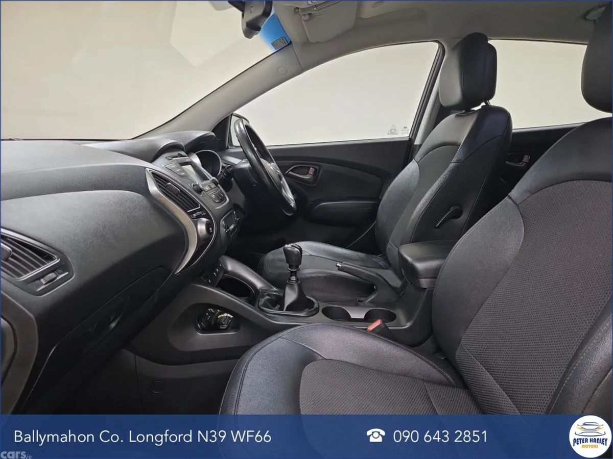 Hyundai ix35 SUV, Diesel, 2015, Gold