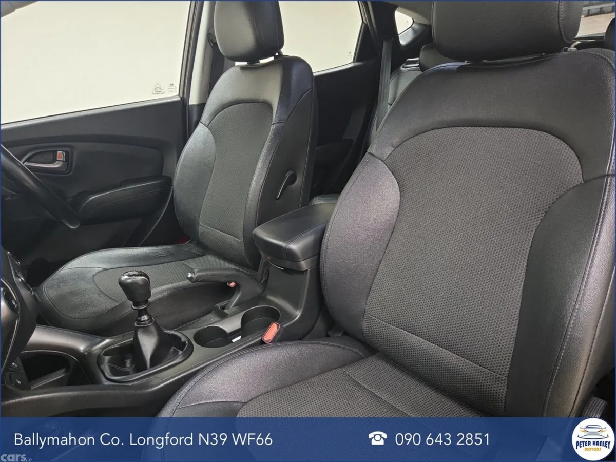 Hyundai ix35 SUV, Diesel, 2015, Gold