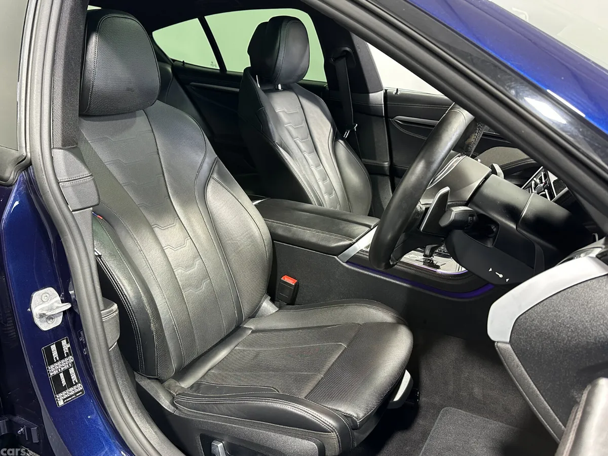 BMW 8-Series Coupe, Petrol, 2020, Blue