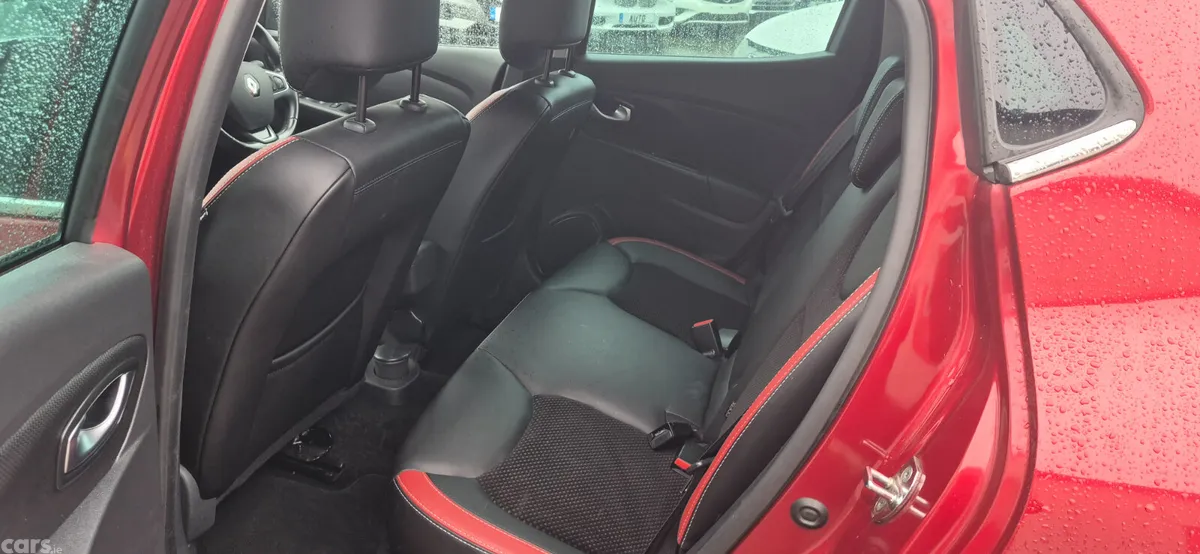 Renault Clio Hatchback, Petrol, 2018, Red