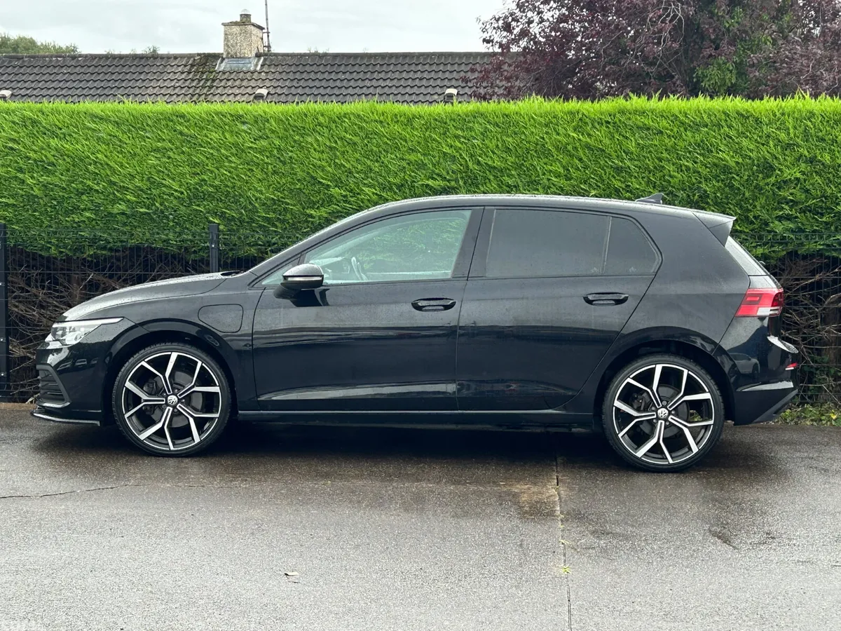 Volkswagen Golf Hatchback, Petrol Hybrid, 2022, Black