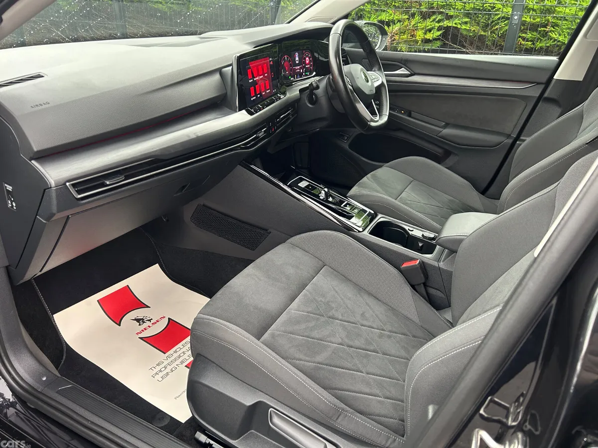 Volkswagen Golf Hatchback, Petrol Hybrid, 2022, Black