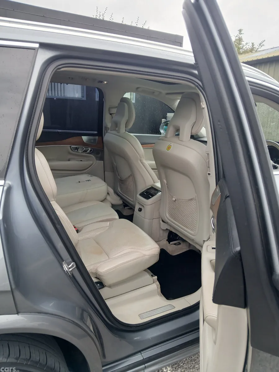 Volvo XC90 SUV, Petrol Plug-in Hybrid, 2016, Grey
