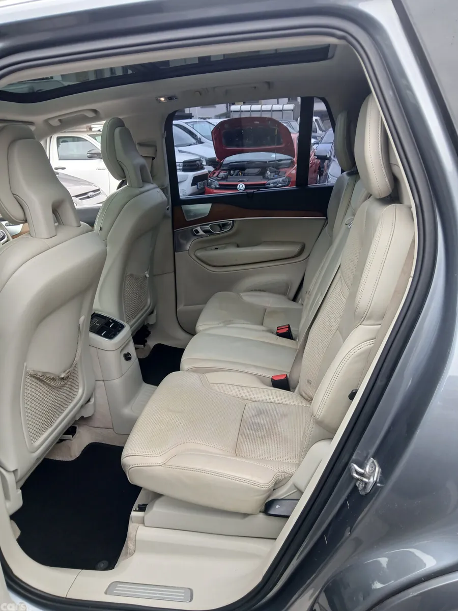 Volvo XC90 SUV, Petrol Plug-in Hybrid, 2016, Grey