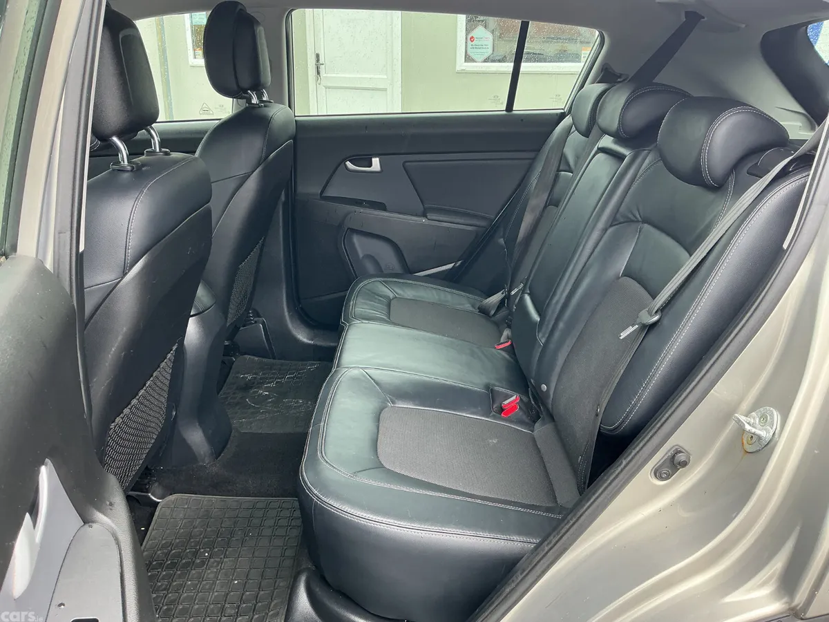 Kia Sportage SUV, Diesel, 2013, Silver