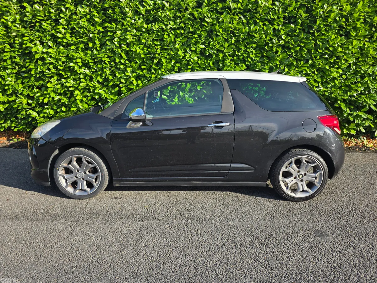 Citroen DS 3 Hatchback, Diesel, 2011, Black