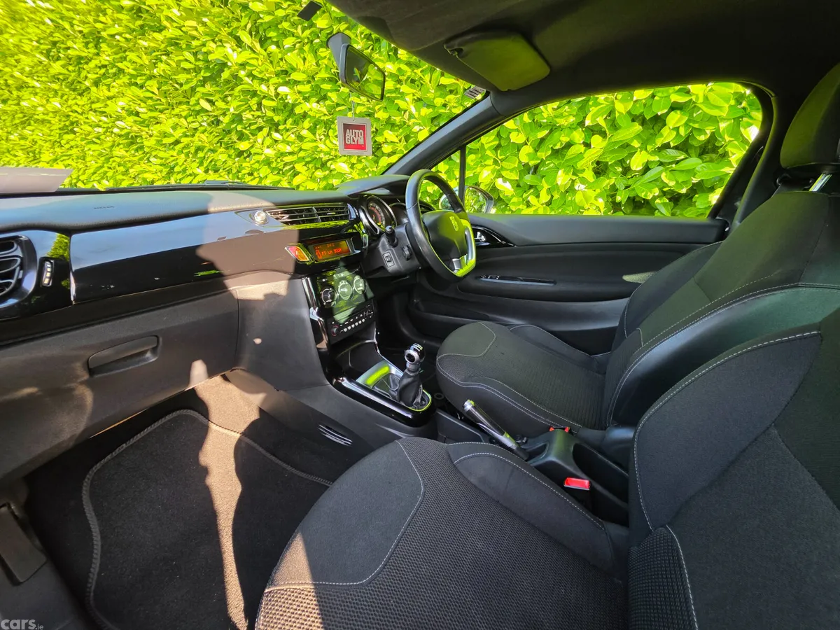 Citroen DS 3 Hatchback, Diesel, 2011, Black