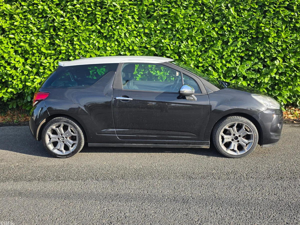 Citroen DS 3 Hatchback, Diesel, 2011, Black