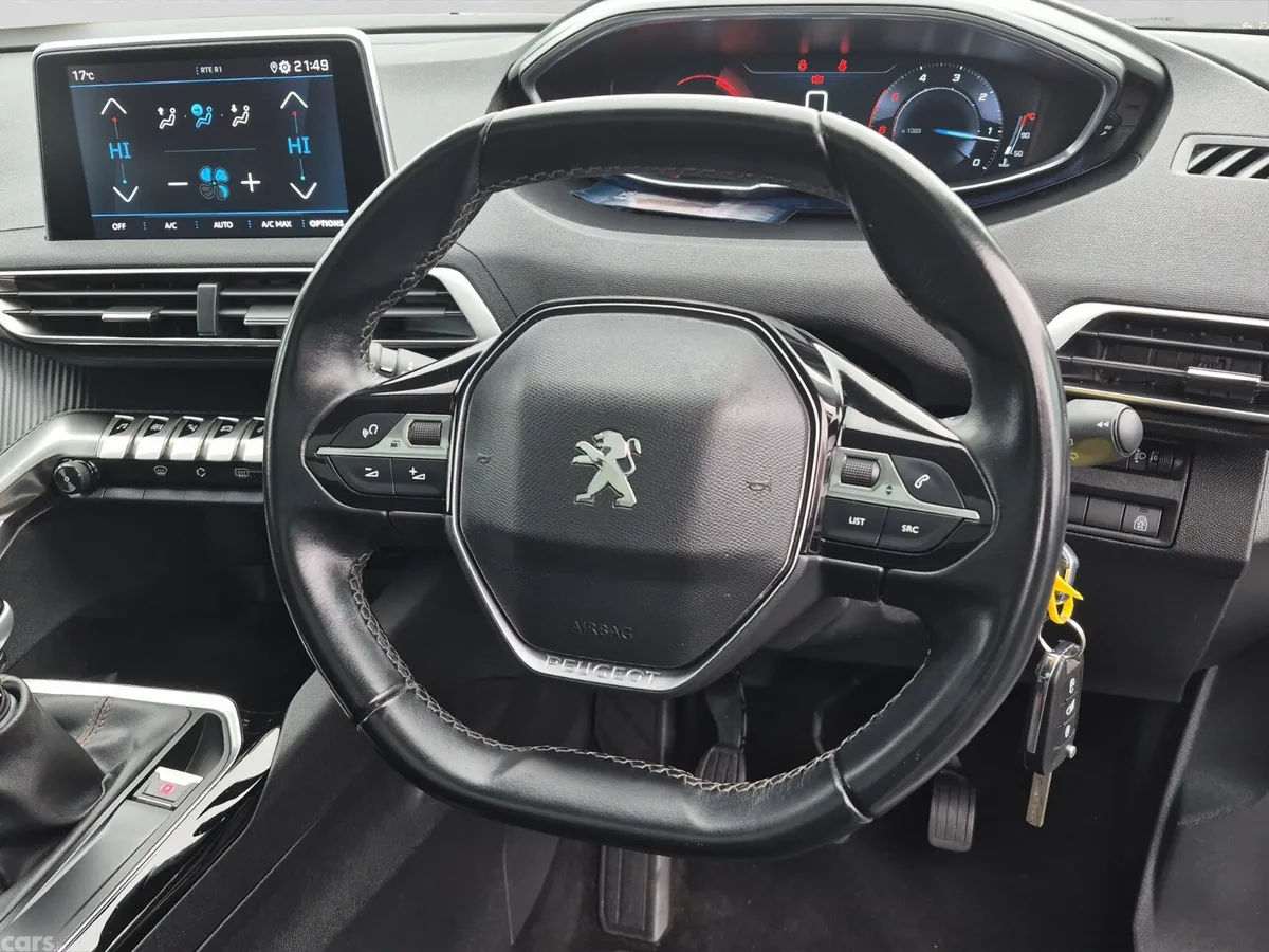 Peugeot 3008 MPV, Diesel, 2019, White