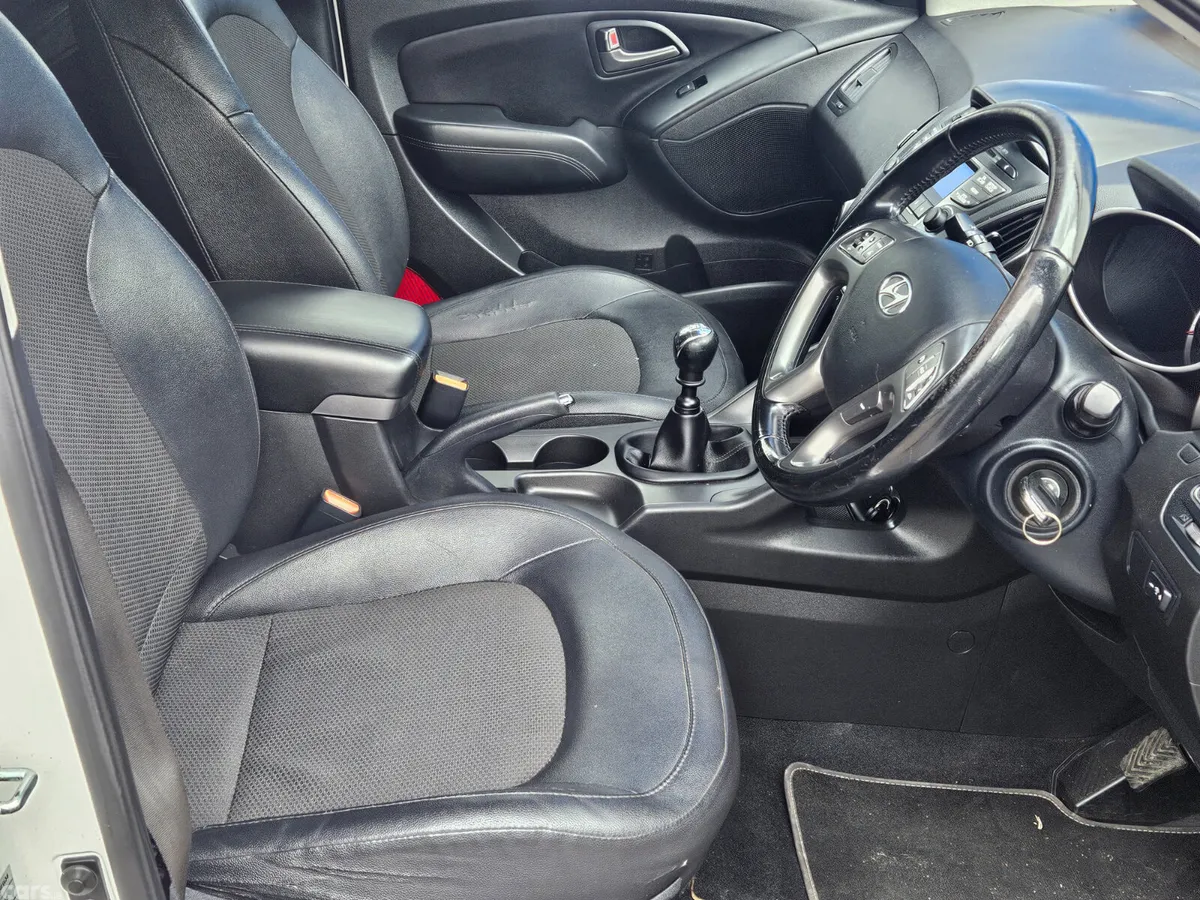 Hyundai ix35 SUV, Diesel, 2015, White