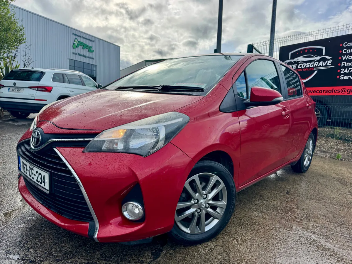 Toyota Yaris Hatchback, Petrol, 2016, Red