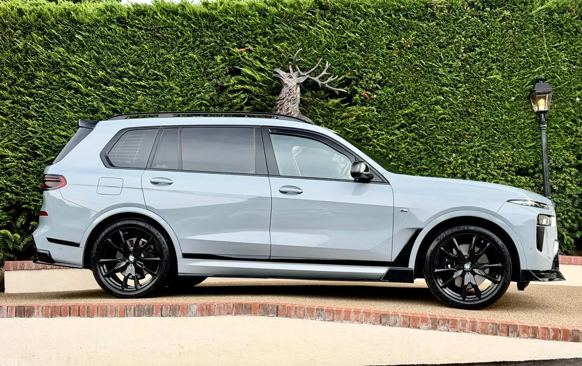 BMW X7 Estate, Diesel, 2024, Grey